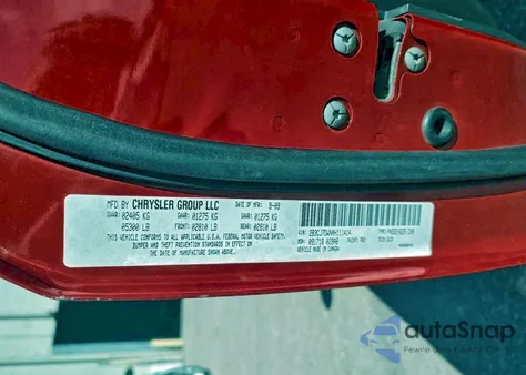 2010 Dodge Challenger Srt-8 z USA, uszkodzony, nr VIN 2B3CJ7DWXAH111414